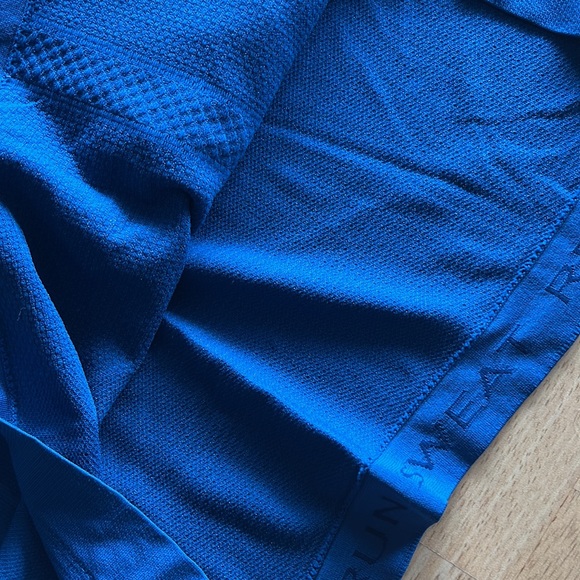 Blue running shirt lulu - Picture 5 of 5